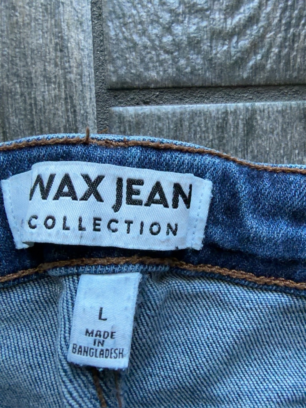 Wax Jean Shorts Distressed Dark Wash Denim Raw Hem Stretch Size Large - Picture 2 of 4